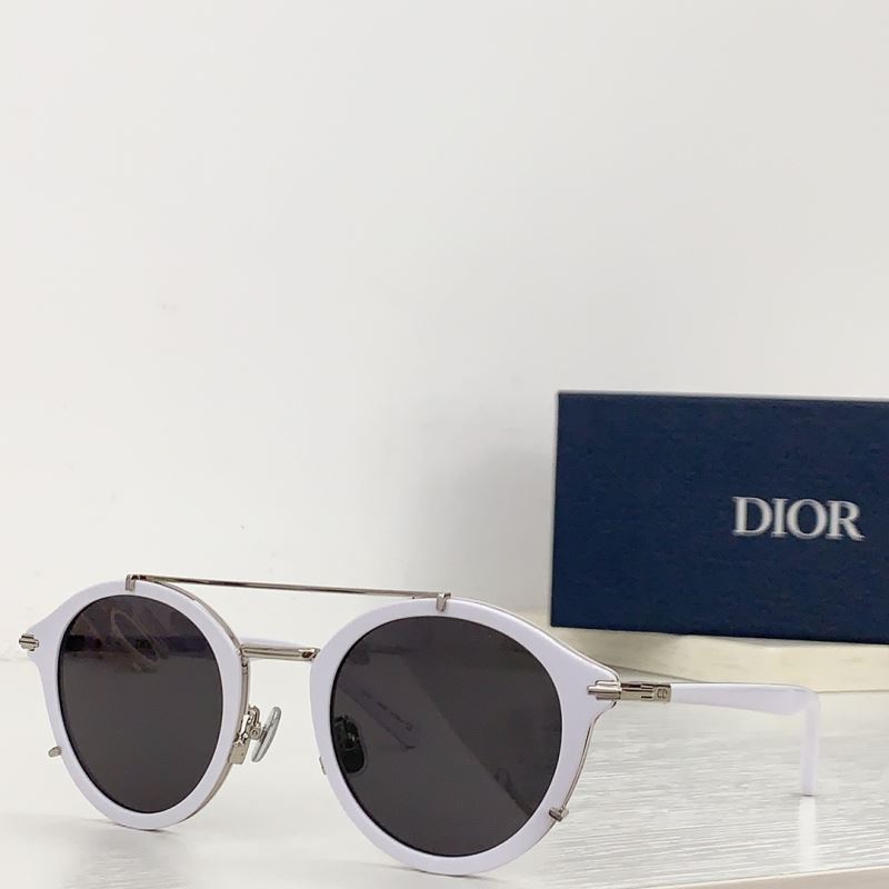 CHRISTIAN DIOR